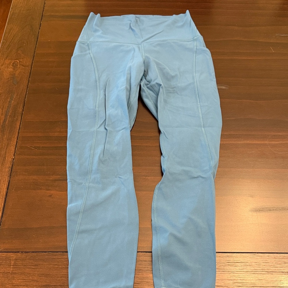 Lululemon Align High Rise with pockets 25”
